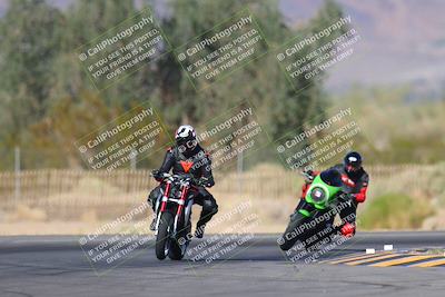 media/Nov-06-2023-Moto Forza (Mon) [[ce023d0744]]/4-Beginner Group/Session 4 (Turns 2 and 1 Exit)/